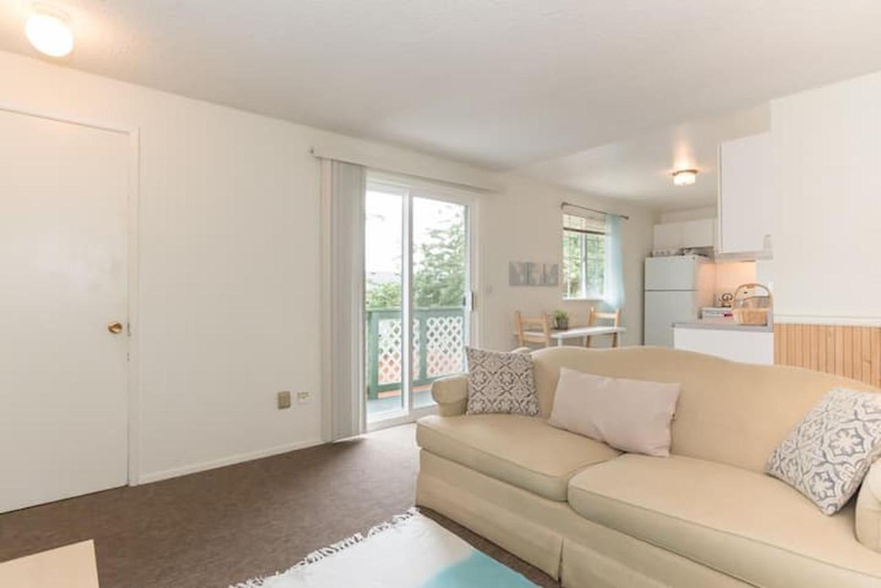קנט Unique, Convenient, Centrally Located Apartment מראה חיצוני תמונה