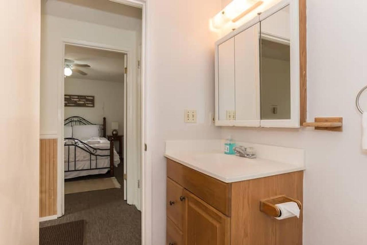 קנט Unique, Convenient, Centrally Located Apartment מראה חיצוני תמונה